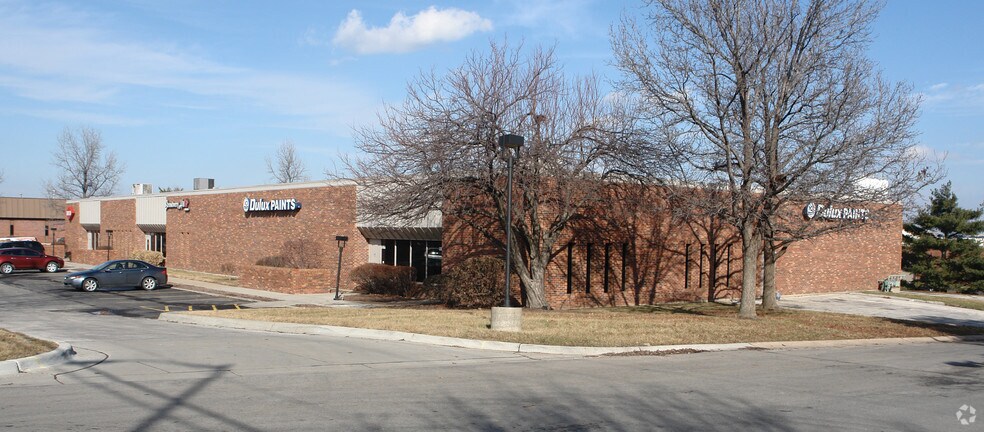 8605-8619 Quivira Rd, Lenexa, KS à louer - Photo de l’immeuble – Image 3 sur 8