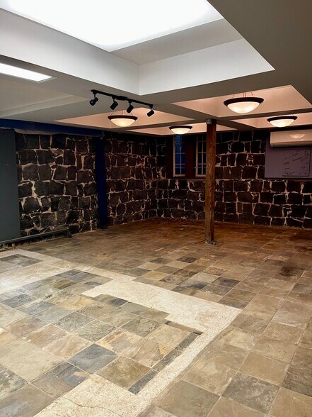 1128 Smith St, Honolulu, HI à louer - Photo intérieure – Image 3 sur 7