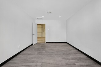 15100 Lee Rd, Humble, TX à louer Photo intérieure– Image 2 sur 6