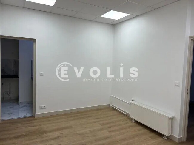 Plus de détails pour Bureau à vendre
