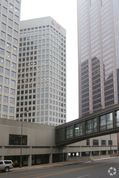445 Minnesota St, Saint Paul, MN à louer - Photo de l’immeuble – Image 1 sur 3