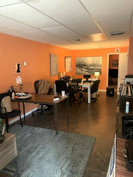 19 Williams St, Stroudsburg, PA à louer - Photo de l’immeuble – Image 3 sur 4