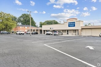 3333 Bardstown Rd, Louisville, KY à louer Photo intérieure– Image 1 sur 4