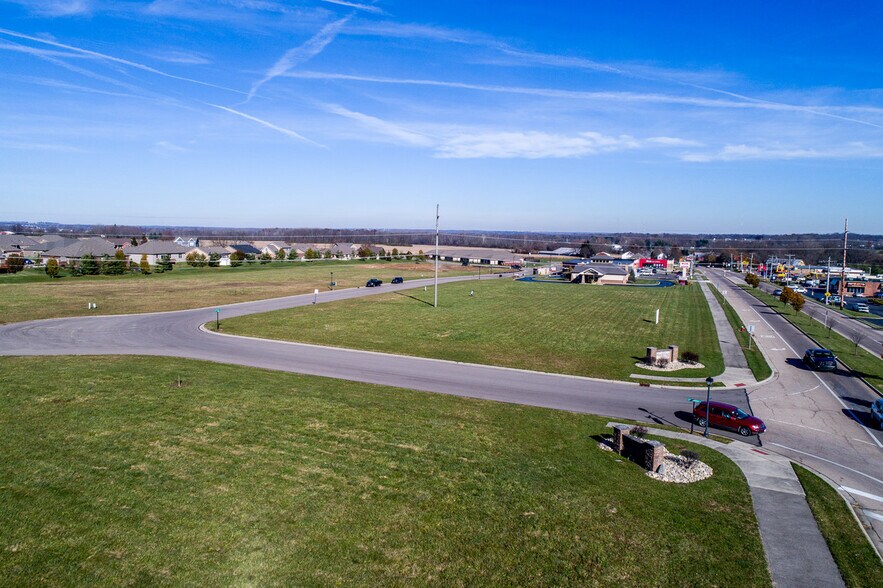 2365 Beechwood Dr, Germantown, OH à vendre - Photo de l’immeuble – Image 3 sur 41