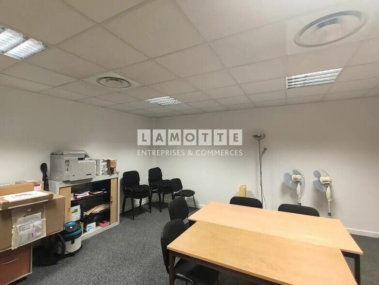 Bureau dans Rezé à louer - Photo de l’immeuble – Image 3 sur 8