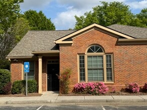 1621 N Roberts Rd, Kennesaw, GA à louer Photo intérieure– Image 1 sur 3
