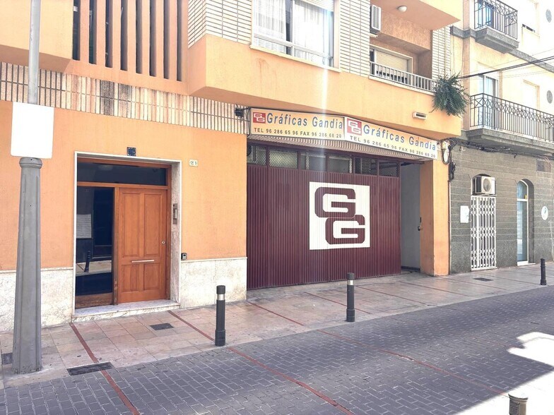Local commercial dans València, Valencia à vendre - Photo de l’immeuble – Image 2 sur 13