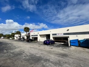 1951 W Copans Rd, Pompano Beach, FL à louer Photo de l’immeuble– Image 1 sur 9