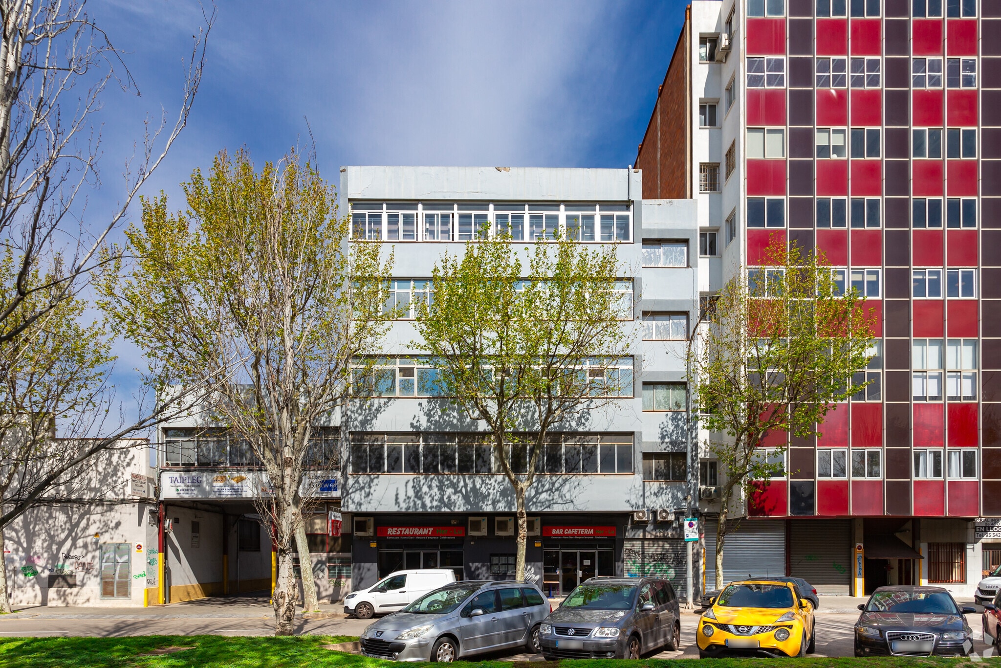 Industriel/Logistique dans L'Hospitalet de Llobregat, Barcelona à louer Photo principale– Image 1 sur 4