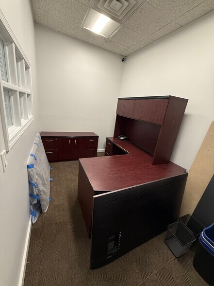 9-15 38th Ave, Long Island City, NY à louer - Photo de l’immeuble – Image 3 sur 16