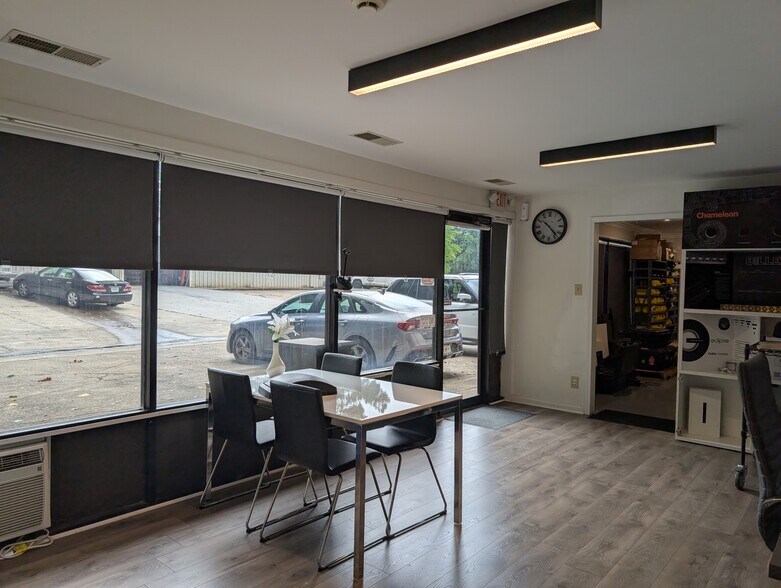 4710 Ecton Dr, Marietta, GA à louer - Photo de l’immeuble – Image 2 sur 7