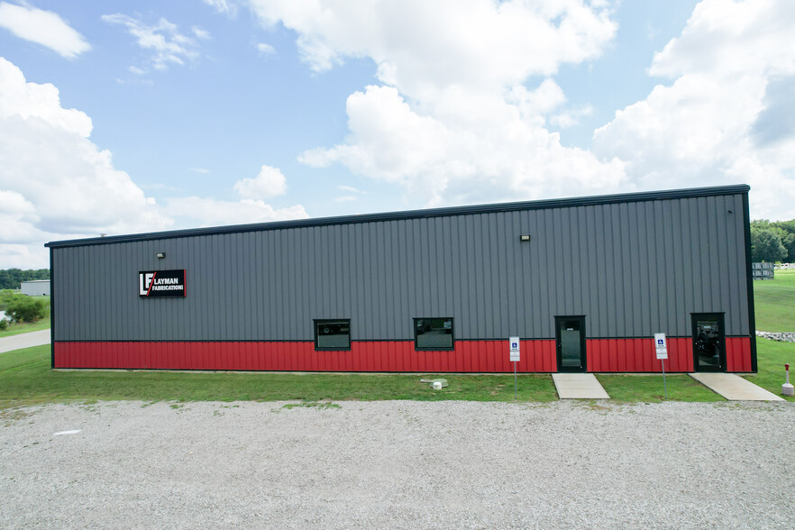 895 W County Road 350 N, North Vernon, IN à vendre - Photo principale – Image 1 sur 5