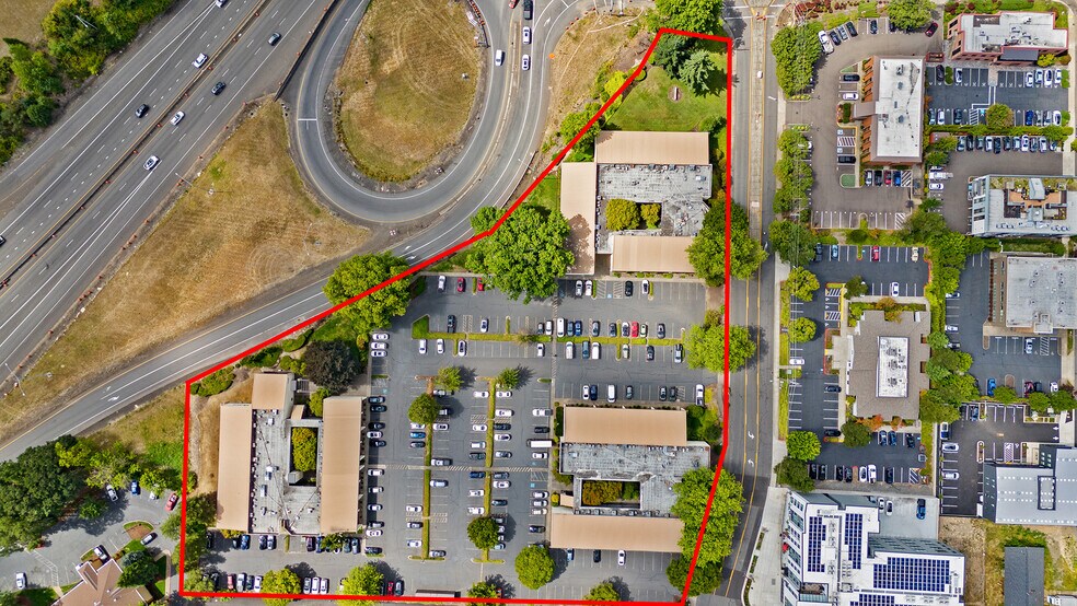 7000 SW Hampton St, Tigard, OR à vendre - Photo de l’immeuble – Image 3 sur 11