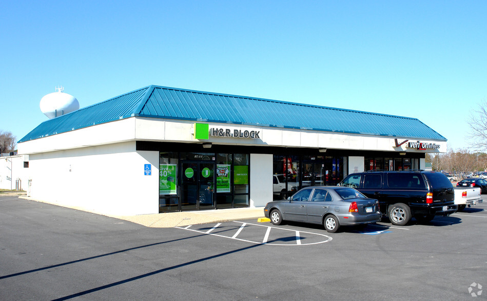 1401-1463 N Main St, Suffolk, VA à louer - Photo de l’immeuble – Image 3 sur 12