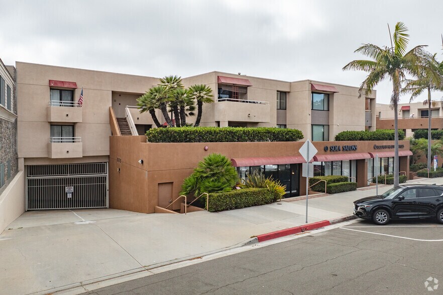 5724-5726 La Jolla Blvd, La Jolla, CA à louer - Photo principale – Image 1 sur 35