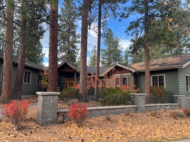 1510 SW Nancy Way, Bend, OR à louer - Photo principale – Image 1 sur 18
