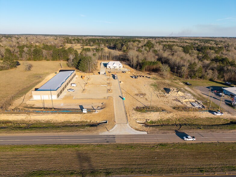 225 Breck Dr, Stonewall, LA à louer - Photo de l’immeuble – Image 2 sur 5