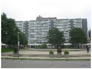 520 Wellington St, London, ON à louer Photo principale– Image 1 sur 11