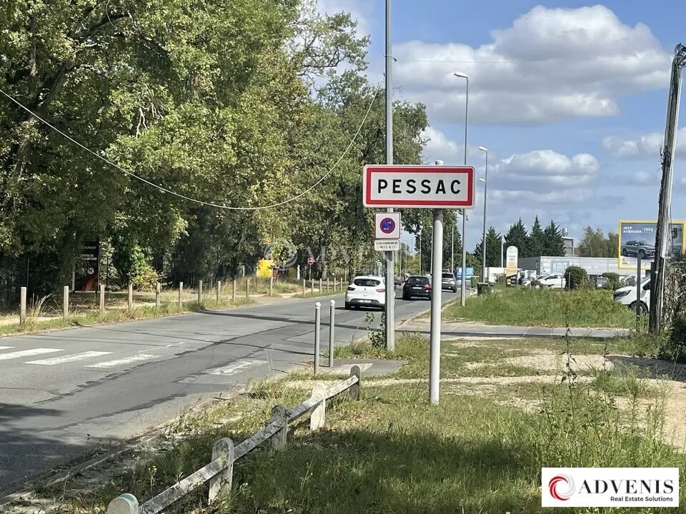 Local d’activités dans Pessac à louer Photo de l’immeuble– Image 1 sur 8