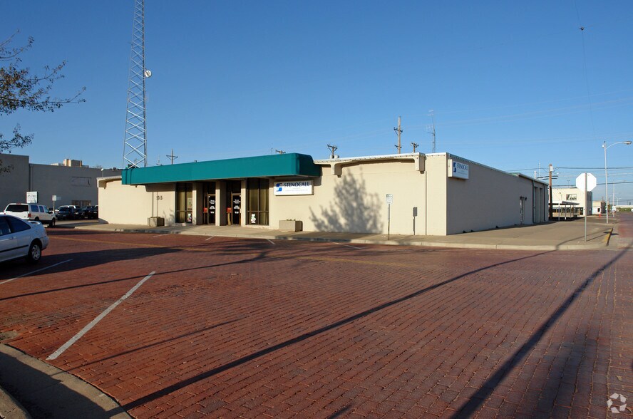 1515 Avenue J, Lubbock, TX à vendre - Photo principale – Image 1 sur 14