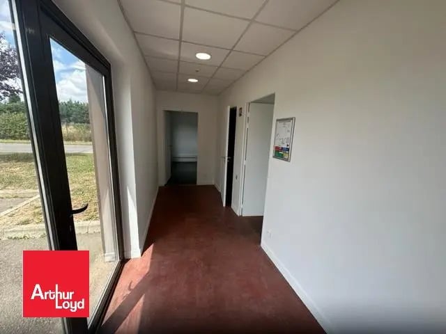 Local d’activités dans Dreux à louer - Photo intérieure – Image 3 sur 5
