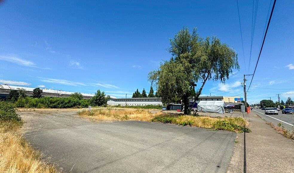 3125 - 3157 Portland Road NE, Salem, OR à vendre - Photo principale – Image 1 sur 2