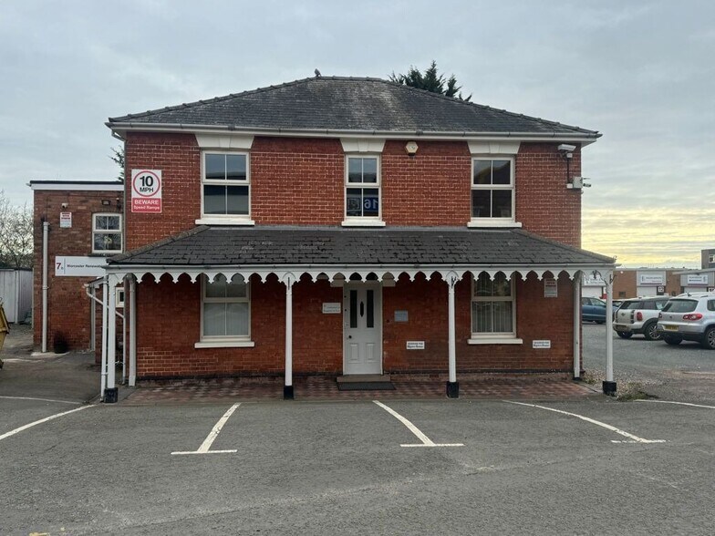 Unit 7A Link Business Centre, Link Way, Malvern à louer - Photo de l’immeuble – Image 1 sur 7