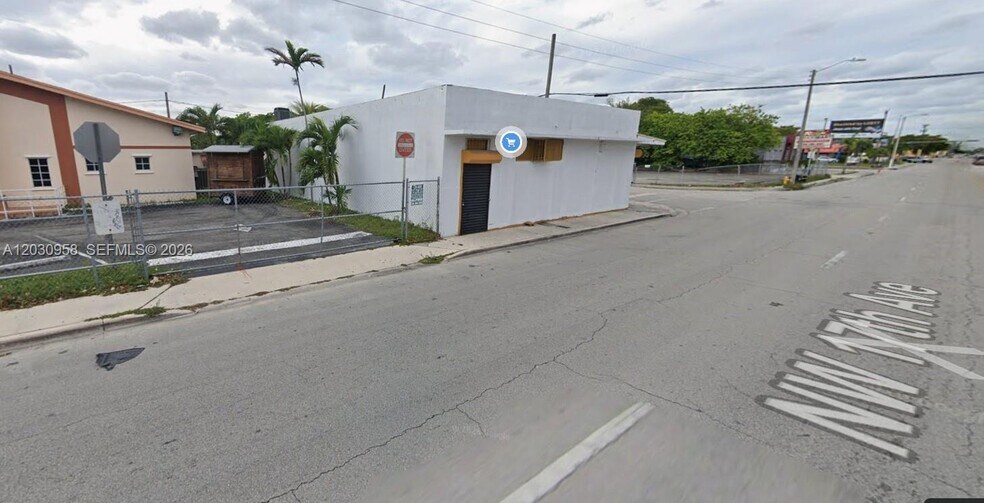 5180-5182 NW 17th Ave, Miami, FL à louer - Photo de l’immeuble – Image 3 sur 12