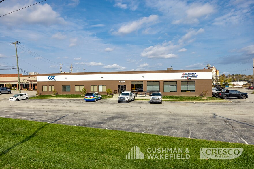 6599 Granger Rd, Independence, OH à louer - Photo de l’immeuble – Image 3 sur 8