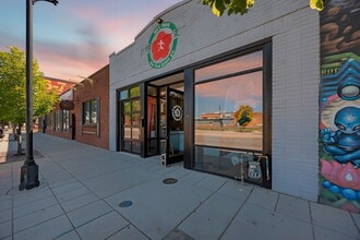 1832 S Broadway, Denver, CO à louer Photo intérieure– Image 1 sur 11