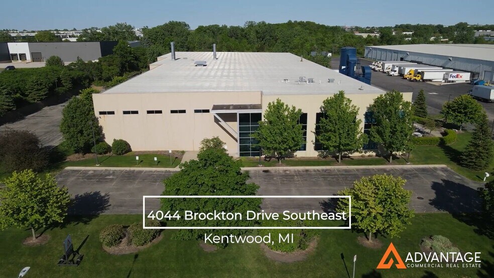 4044 Brockton Dr, Grand Rapids, MI à vendre - Vidéo sur l’annonce professionnelle – Image 2 sur 26