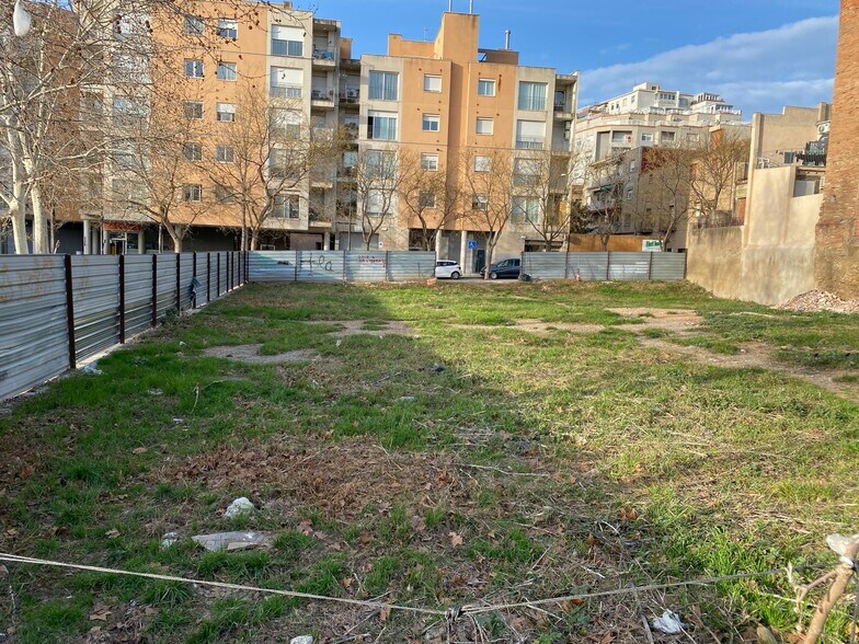 Carrer de Josep Guix Lladó, 1, Reus, Tarragona à vendre - Photo de l’immeuble – Image 2 sur 6