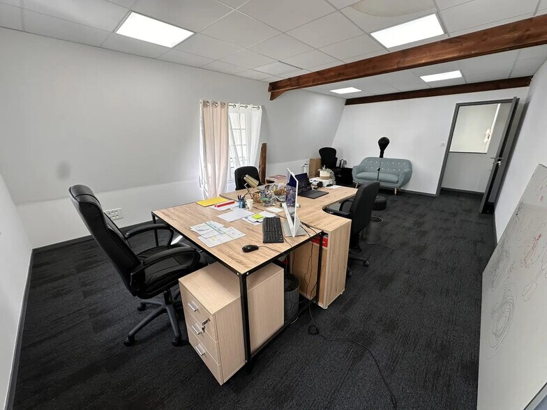 Bureau dans Angers à louer - Photo de l’immeuble – Image 3 sur 5
