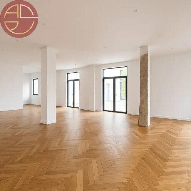 Plus de détails pour Bureau à vendre