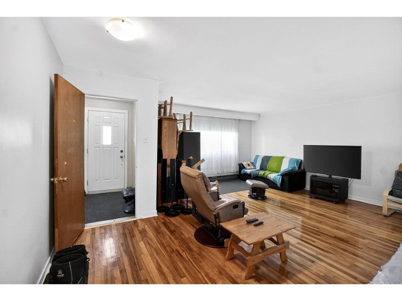417 - 425 76e Ave, Lasalle, QC à vendre - Photo intérieure – Image 2 sur 9