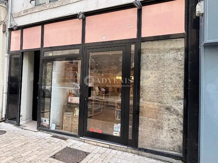 Local commercial dans Orléans à louer - Photo de l’immeuble – Image 1 sur 6