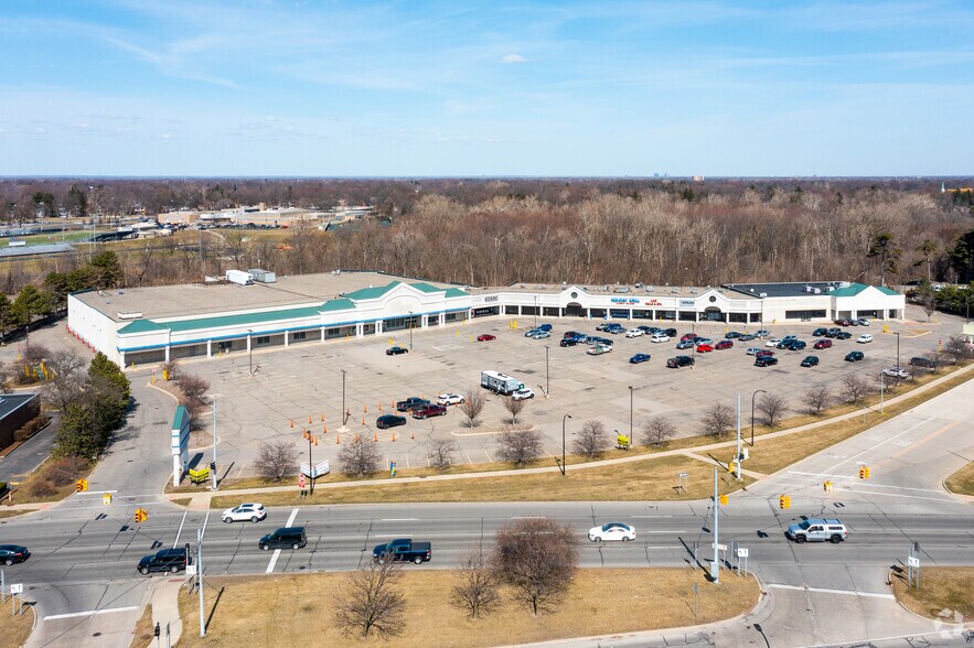 22890-23000 Michigan Ave, Dearborn, MI à louer - Aérien – Image 2 sur 6