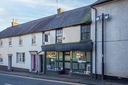 1 Castle St, Berkhamsted à louer - Photo principale – Image 1 sur 15