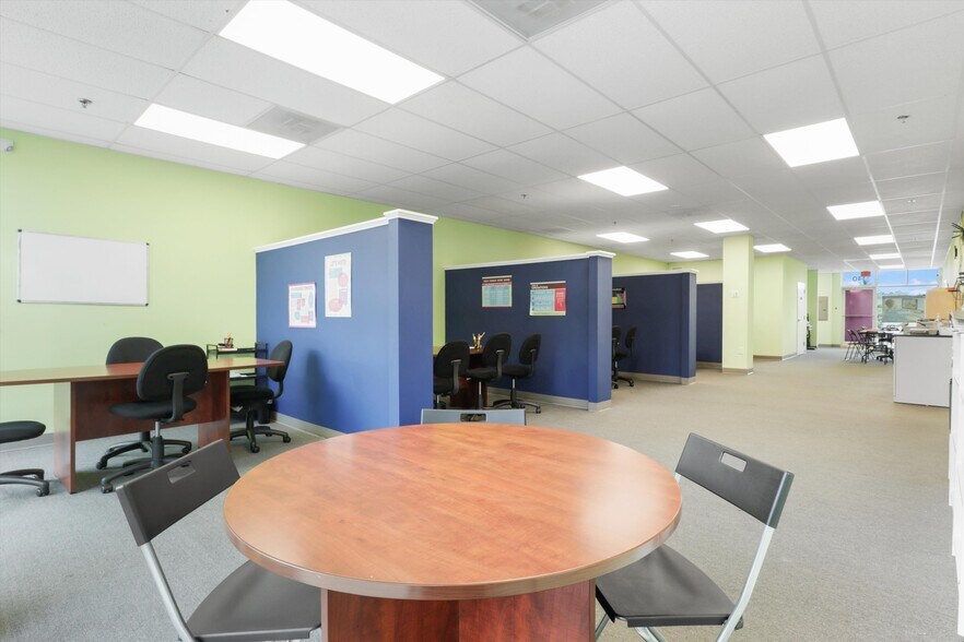 43053 Pemberton Sq, Chantilly, VA à louer - Photo intérieure – Image 3 sur 15