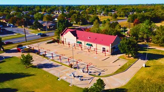 Plus de détails pour 1308 S Santa Fe Ave, Edmond, OK - Spécialisé à vendre