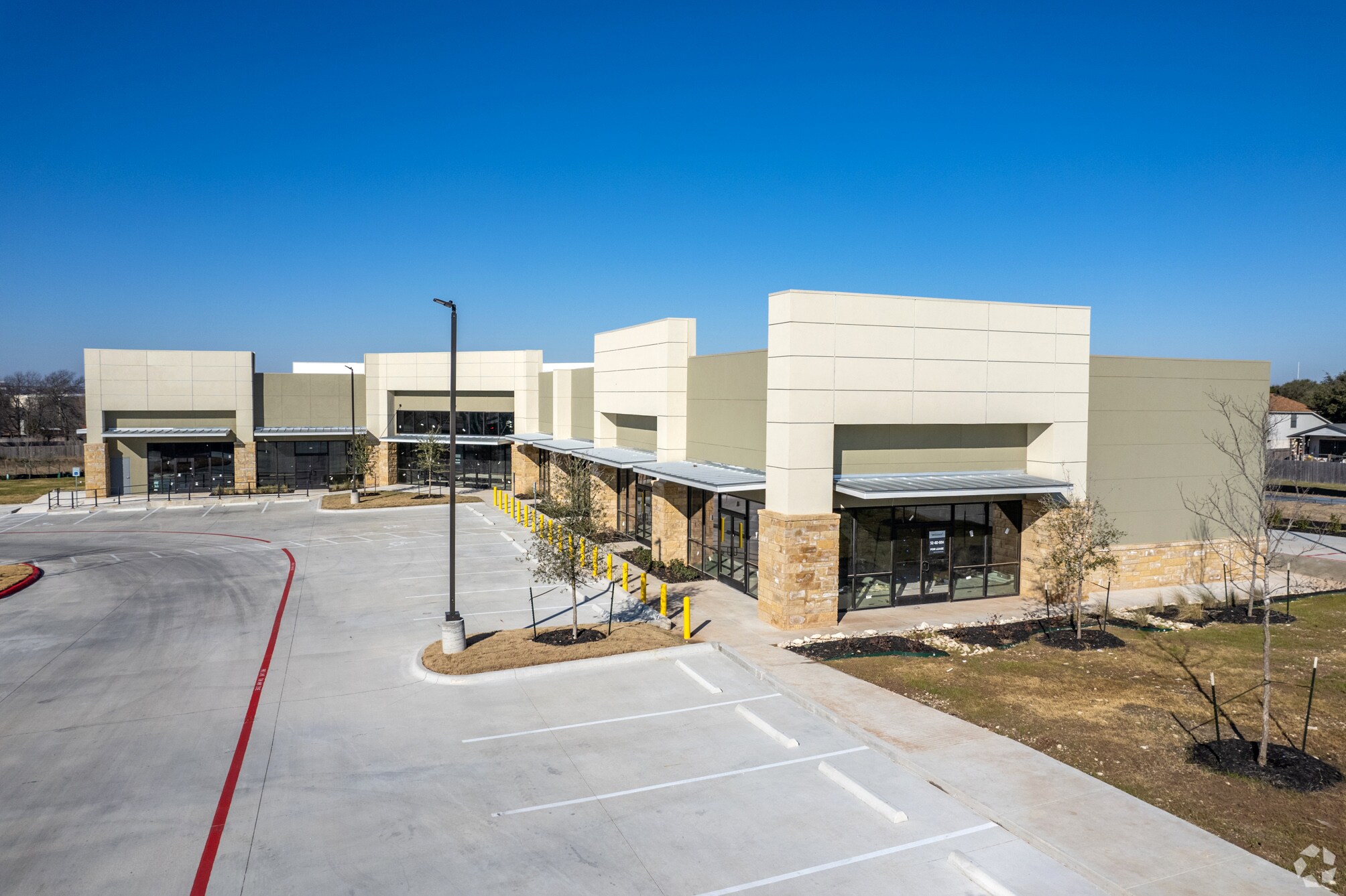 1300 W Pflugerville Pkwy, Round Rock, TX à louer Photo principale– Image 1 sur 9