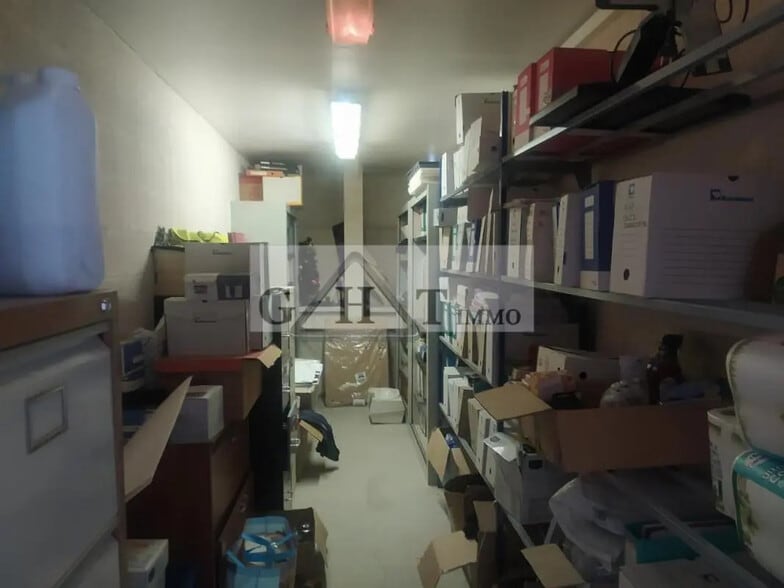 Industriel/Logistique dans Chelles à vendre - Photo intérieure – Image 1 sur 9