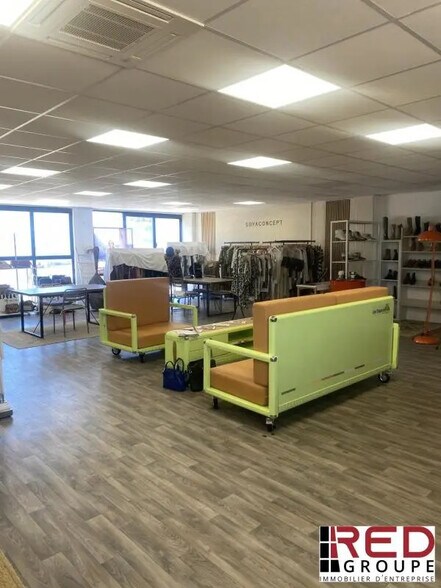 Bureau dans Aubagne à vendre - Photo de l’immeuble – Image 3 sur 6