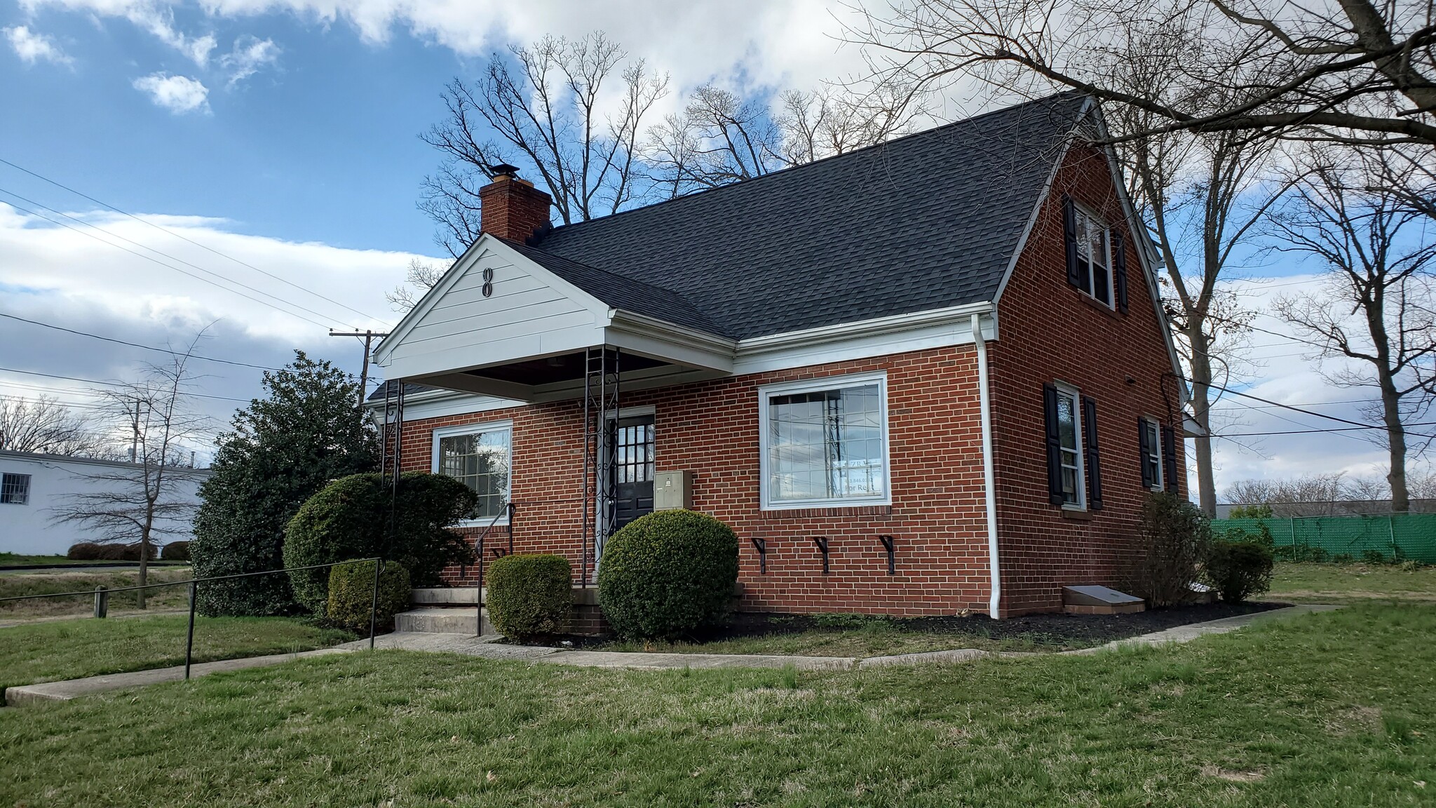 8 E Seminary Ave, Lutherville Timonium, MD à louer Photo intérieure– Image 1 sur 10