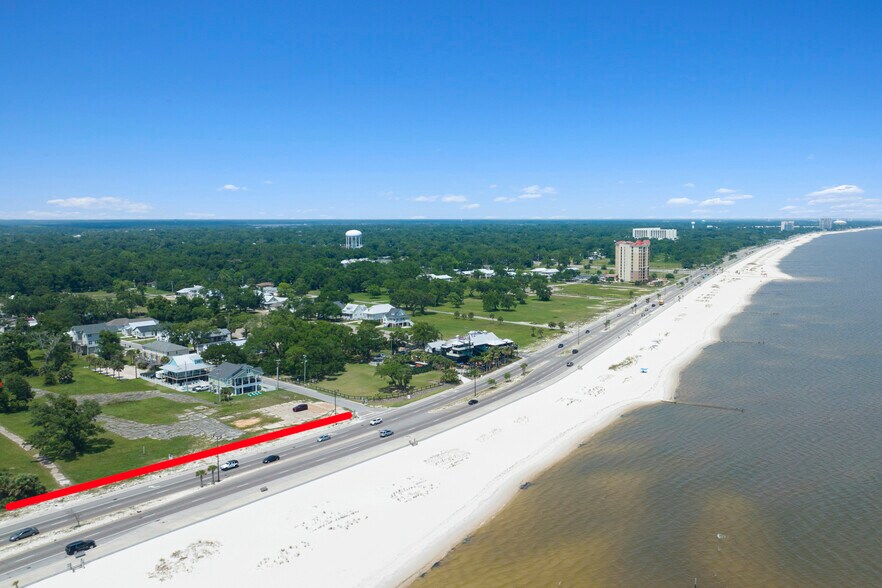 830 E Beach Blvd, Gulfport, MS à vendre - Photo de l’immeuble – Image 1 sur 25