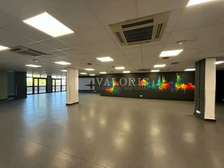 Bureau dans Aix-en-Provence à louer - Photo de l’immeuble – Image 3 sur 12