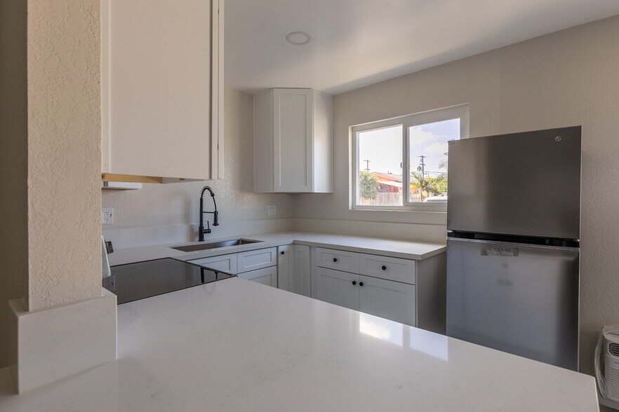 4275 48th St, San Diego, CA à vendre - Photo intérieure – Image 1 sur 19