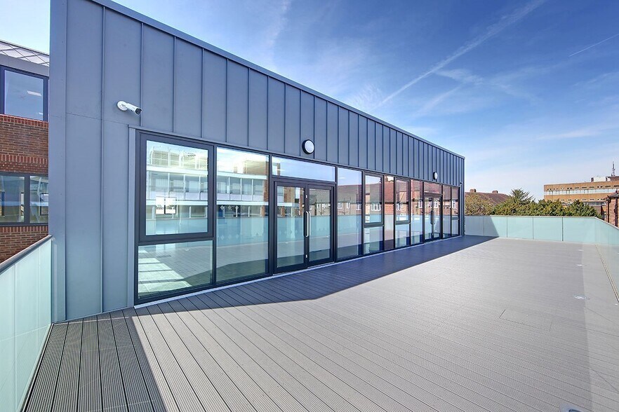 145 London Rd, Kingston Upon Thames à louer - Photo de l’immeuble – Image 3 sur 19