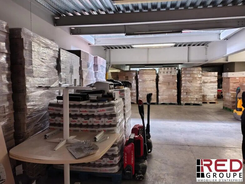 Industriel/Logistique dans Aubagne à louer - Photo de l’immeuble – Image 1 sur 2