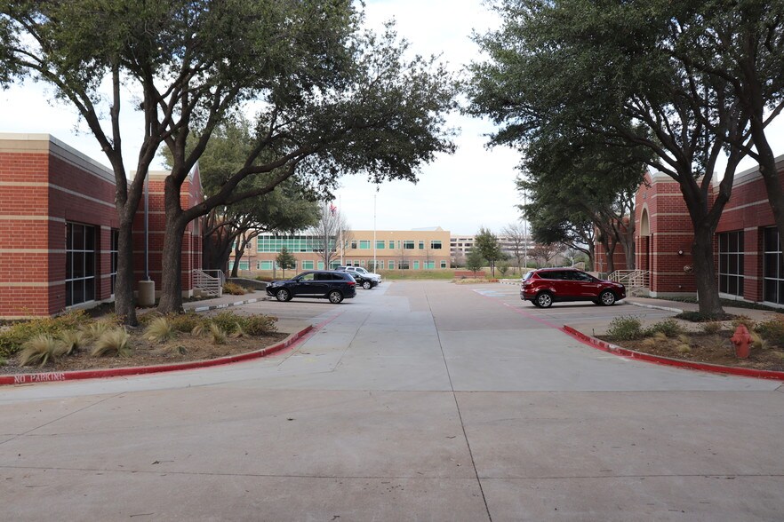 6301 Campus Circle Dr E, Irving, TX à louer - Autre – Image 2 sur 8